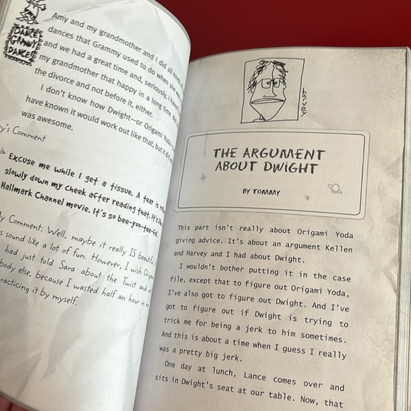 2 Pack: The Strange Case of Origami Yoda / Darth Paper Strikes Back - Picture 10 of 17